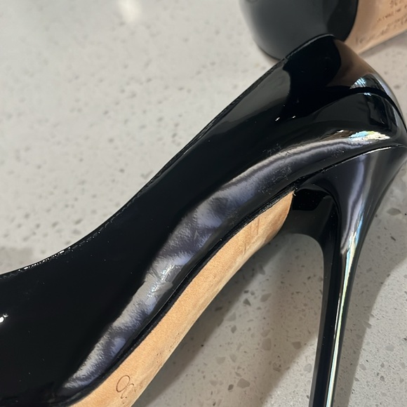 Jimmy Choo Anouk Pointy size 37.5 black patent leather heels! - Picture 9 of 13